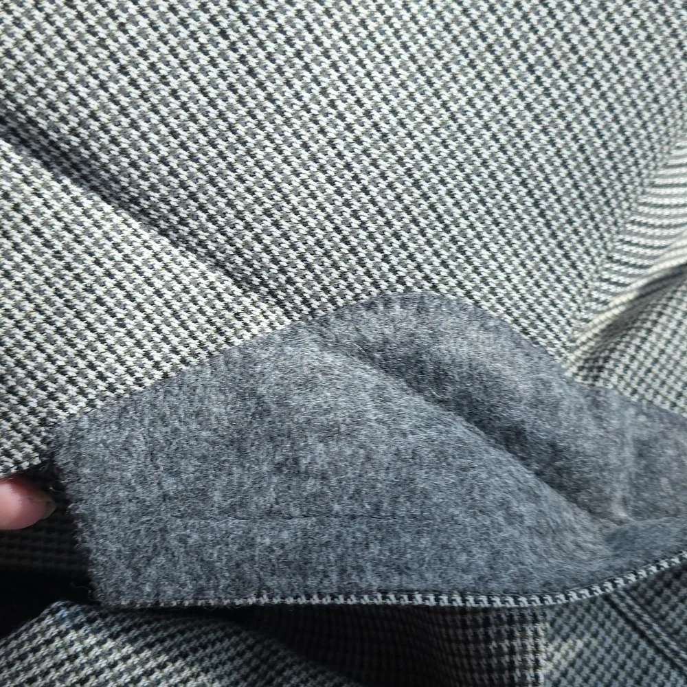BURBERRY PERFECT SHAPE Tan,grey And Black Plaid Jacket with Wool Grey Trim